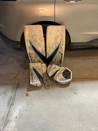 34" 2023 Bauer Hyperlite 2 Regular Goalie Full Set (Used)