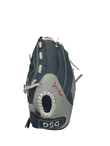 Used Dsg BB/SB Glove T-ball Grey 9 1/2" 11859-S000034600