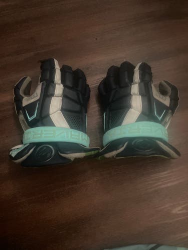 Maverik M6 Lacrosse Gloves (Used)
