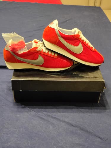 Nike LD-1000 - University Red/Metallic Silver - Women's 8