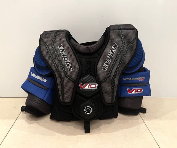 Large 2023 Vaughn V10 Goalie Chest Protector (Used)