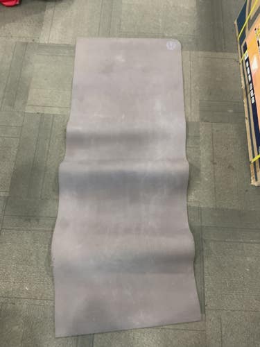 Used Yoga Mat Purple 11614-S000246293