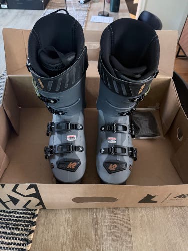 Mondo 27 & 27.5 Men's K2 K2 Recon 120 All Mountain Ski Boots Stiff Flex (Used)