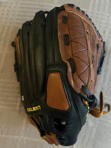 Wilson Pro Select A2476 RHT Baseball Glove 12.5" (Used)