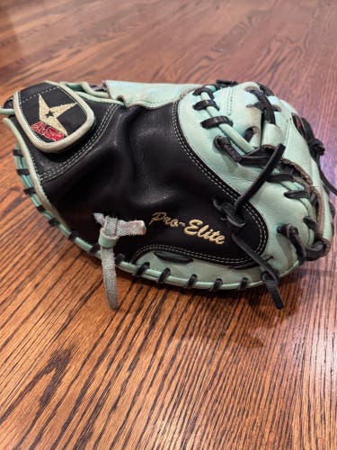 All Star RH Catcher's Glove 34" (Used)