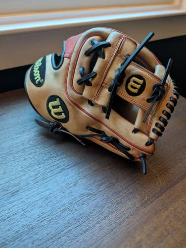 Wilson A2K DATDUDE 11.5" Infield Baseball Glove I-Web RHT Tan Red