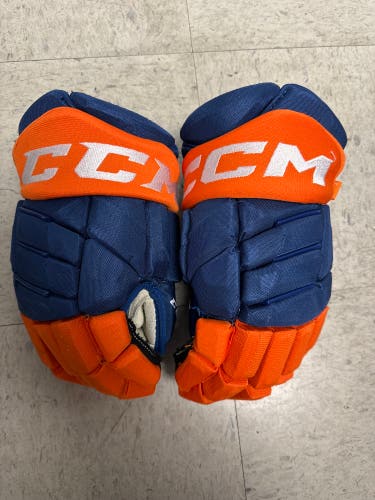 CCM HGJS NY Islanders Gloves 14" Pro Stock