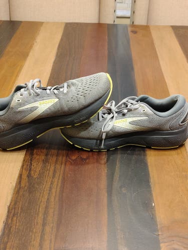 Brooks Ghost 16 - Grey/Yellow - Men's 9.5 Wide