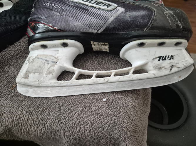 Youth size 13 Hockey States