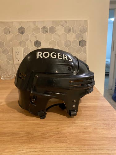 Small Bauer 4500 Helmet Pro Stock (Used)