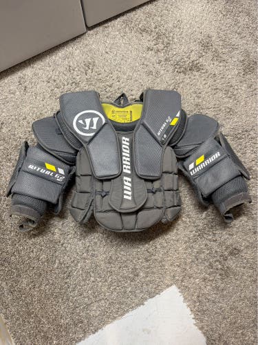 Small / Medium Warrior Ritual G2 Goalie Chest Protector (Used)