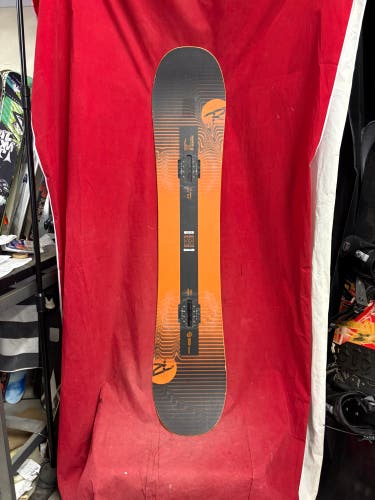 Rossignol Snowboard All Mountain With Bindings True Twin 150 cm (Used)