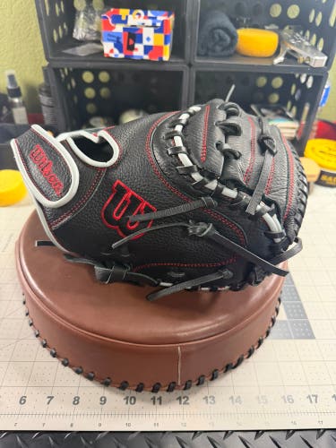 Wilson A700 RH Catcher's Baseball Glove 32.5" (New)