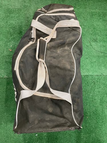 Adult Rawlings Renegade 2.0 Catcher's Set (Used)