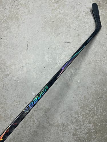 87 Flex P92 Senior Bauer Flylite Left Hand Hockey Stick NHL Pro Stock (New)