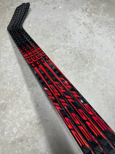4 PACK 87 Flex P92 Senior Bauer Tracer Right Hand Hockey Stick (New) Pro Stock