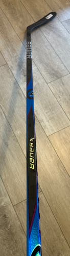 Senior Bauer Proto2 Right Handed Hockey Stick P92 77 Flex (New)