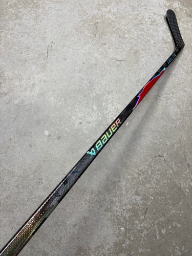 77 Flex P92M Senior Bauer Flylite Left Hand Hockey Stick (New) Pro Stock