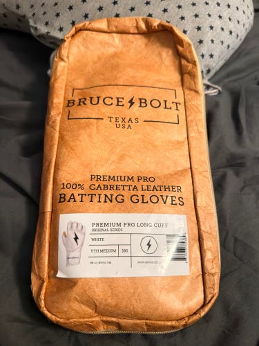 Youth Medium Bruce Bolt Batting Gloves (New)