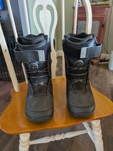 Size M 9.5 (W 10.5) K2 K2 Maysis Clicker X HB Snowboard Boots (Used)