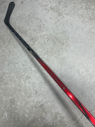 87 Flex P92 Senior Bauer Vapor Hyperlite2 Right Hand Hockey Stick (New) Pro Stock