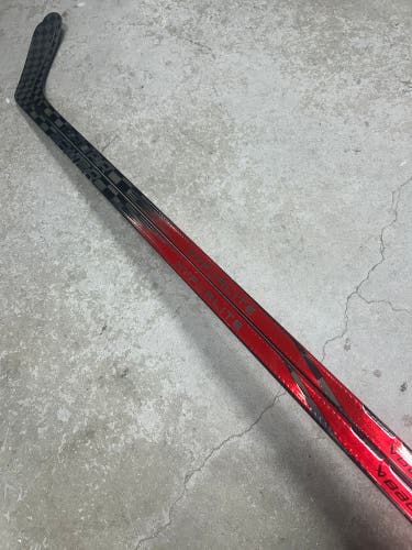 2 PACK 87 Flex P92 Senior Bauer Vapor Hyperlite2 Right Hand Hockey Stick (New) Pro Stock