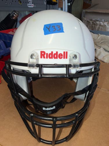 USED RIDDELL SPEED ICON YOUTH HELMET - LARGE - WHITE