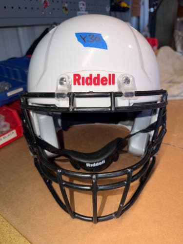 USED RIDDELL SPEED ICON YOUTH HELMET - LARGE - WHITE
