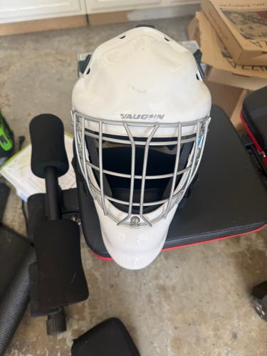 Used Vaughn 7400 Goalie Mask