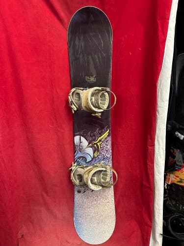 GNU snowboard 147 all mountain directional twin snowboard, Ride sigma mimnt binding size: womens 6-8