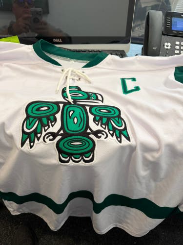 White XL Adult Unisex Jersey (New)