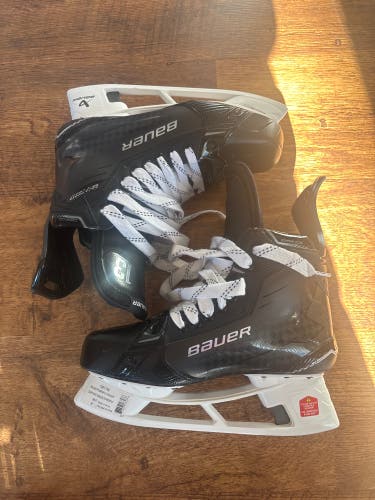 2024 Bauer Supreme Shadow Hockey Skates 8.5 (New)