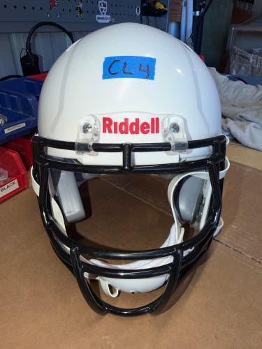 USED RIDDELL SPEED CLASSIC YOUTH HELMET - XL - WHITE