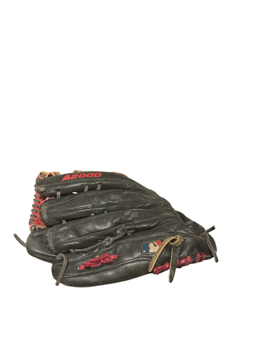 Used Wilson A2000 HR13 GLOVE BB/SB Glove RH Throw Black And Red 12 3/4" 11834-S000058564