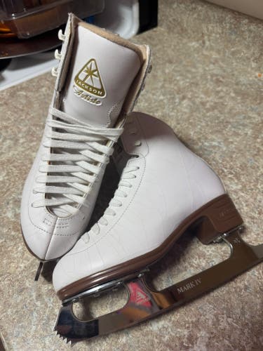 size 3B Jackson Ultima Artiste 1791 ice Figure Skates B Junior 3 (Used) jr Moldable