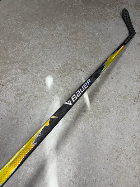 70 Flex P28 Bauer Flylite Left Hand Hockey Stick (New) Pro Stock