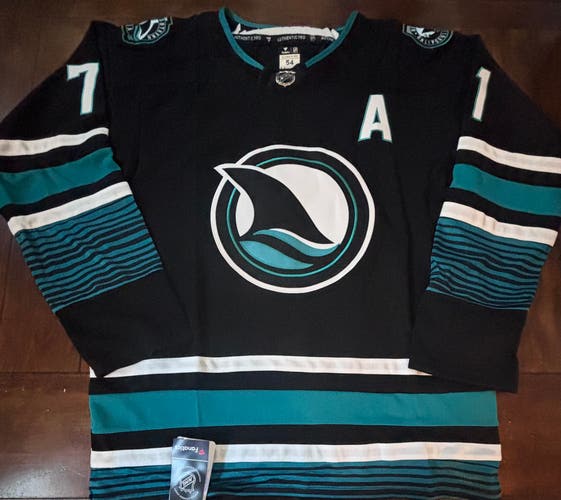 San Jose Sharks Macklin Celebrini #71 Black Jersey Adult XL (54) NWT