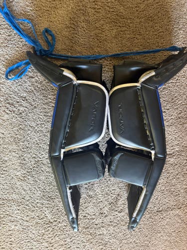 Large Bauer Vapor X5 Pro Goalie Leg Pads (Used)
