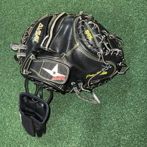 All Star CM3000MBK RH Catcher's Glove 34" (Used)