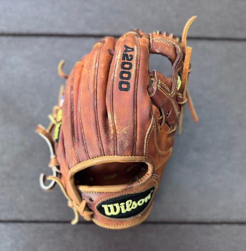 Wilson A2000 10.75” Model H1 Infield Baseball Glove Japan