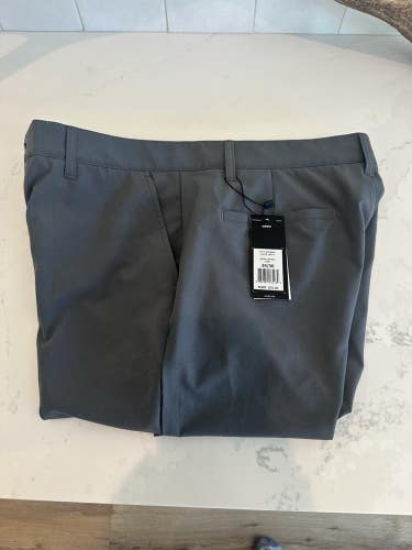 New With tags Mens Adidas 34x30 Tapered Leg Golf Pants Gray