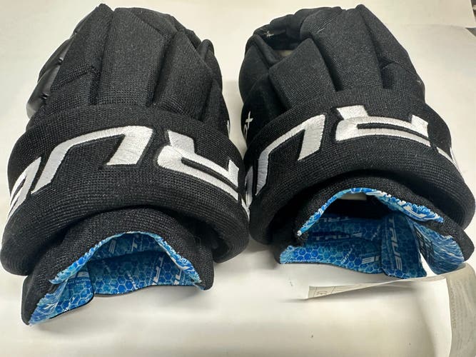 New True 13” XC5 Gloves