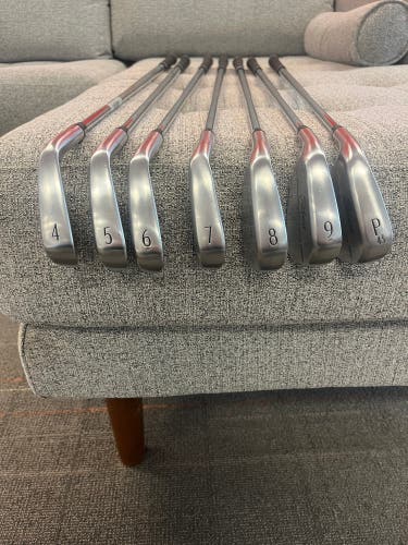 Titleist 2025 T250 Left Hand Iron Set Stiff Flex 4-PW
