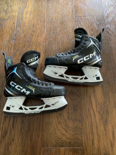 CCM Tacks Vector Premier (SMU) Hockey Skates Extra Wide Width 9.5 (Used)