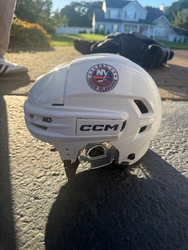Medium CCM Tacks 720 Helmet (New)