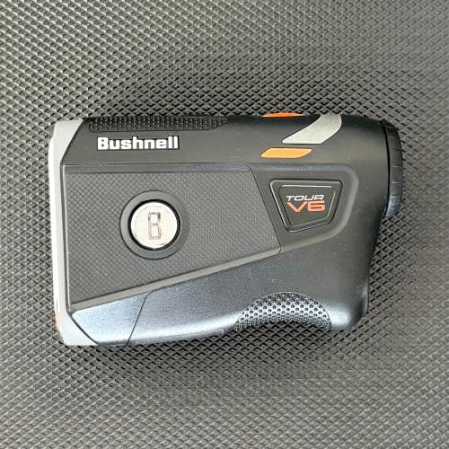 BUSHNELL TOUR V6 RANGEFINDER