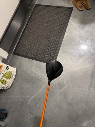 Men's Titleist Gt3 Right Handed Driver Stiff Flex 10 Loft (Used)