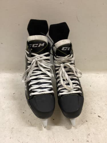 Used CCM SUPER TACKS 9350 Senior Hockey Skate Senior 9 11725-S000510614