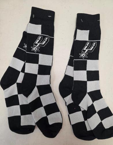 ST4 Mens NBA SAN ANTONIO SPURS Crew Socks Lot of 2 Pair LARGE New