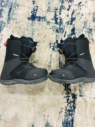 Kid's 7Y (Big Kids / Youth) Burton Zipline Boa Snowboard Boots All Mountain (Used)